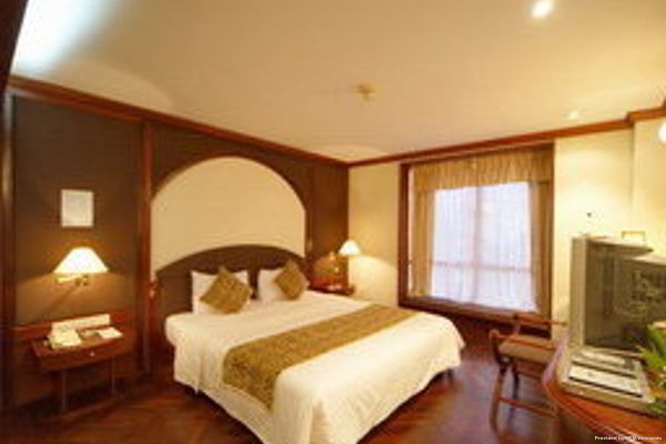 DALAT GOLF HOTEL (Ðalạt)